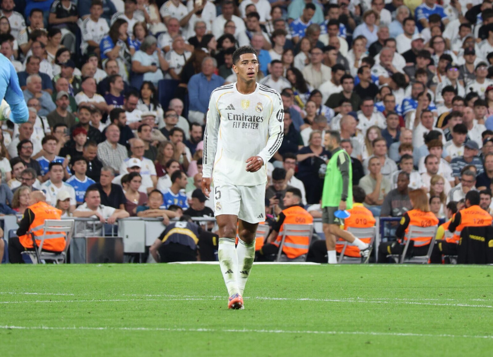 Bellingham salva al Madrid de la catástrofe en Elche